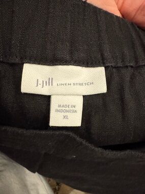 J. Jill Black Linen Stretch Top